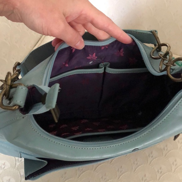 Floral and Butterfly Embellished Blue Handbag - Picture 5 of 6